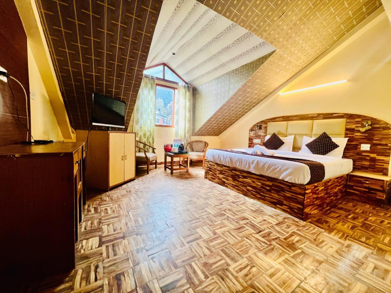 Hotel Kalinga Grand - Luxury Comfort !! Travellers Delight !! Budget Friendly !! Prime Location !! Guest Favourite مايالي المظهر الخارجي الصورة