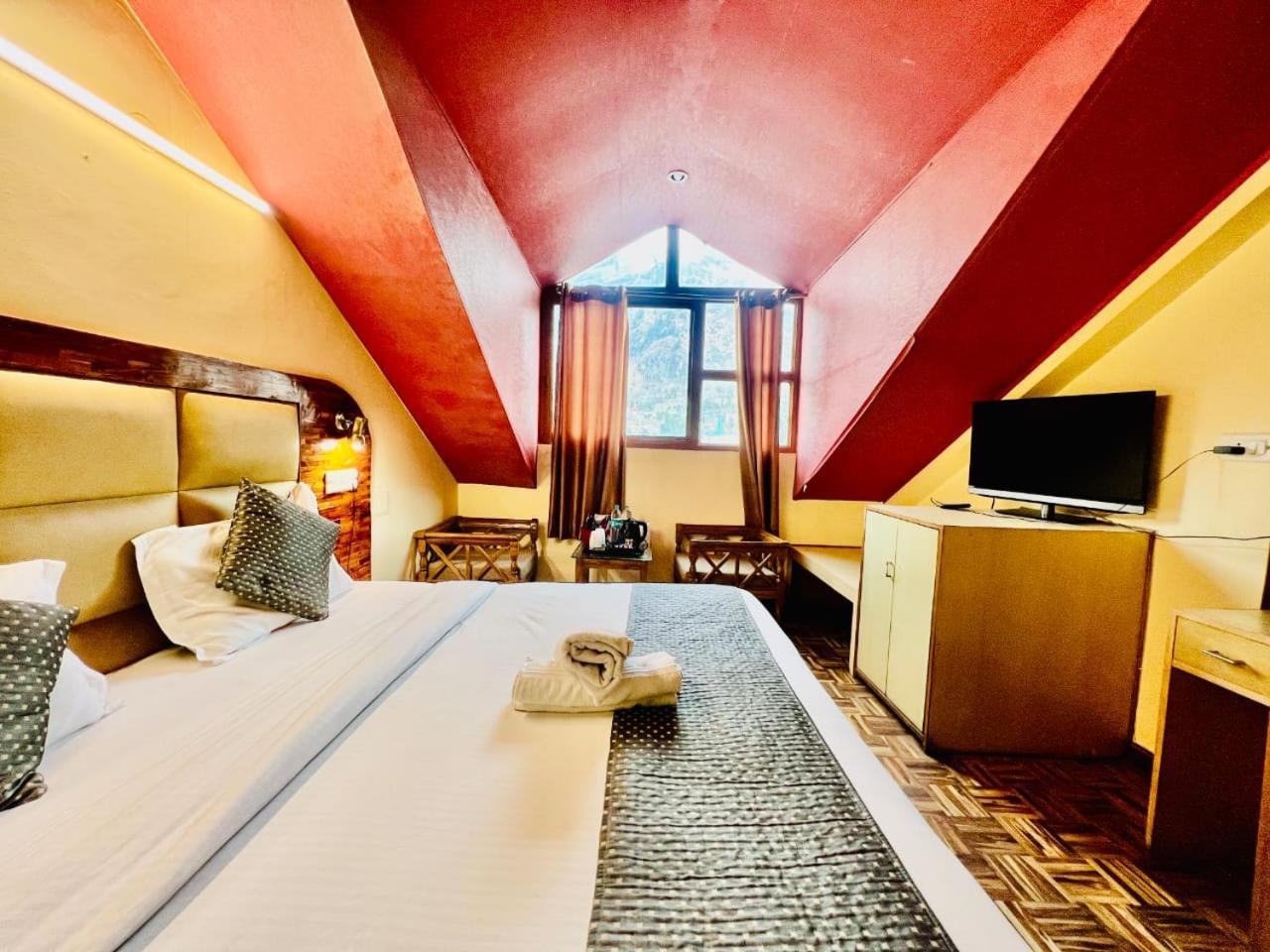 Hotel Kalinga Grand - Luxury Comfort !! Travellers Delight !! Budget Friendly !! Prime Location !! Guest Favourite مايالي المظهر الخارجي الصورة